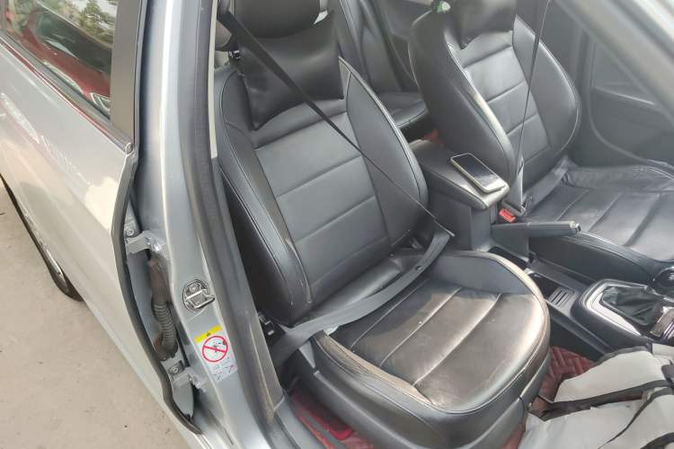 Used Volkswagen Lavida 2013 Restyled Classic 1.6L Automatic Comfort Edition
