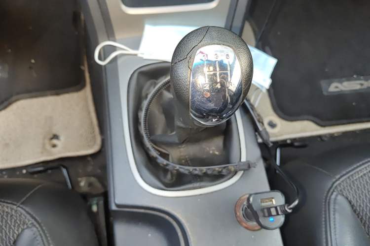 Used Roewe 350 2014 1.5L Manual Swift Edition