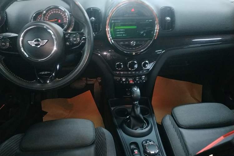 Used MINI Countryman 2017 1.5T COOPER ALL4 Audio And AC Panel