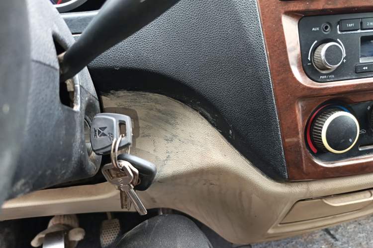 Used Chana Ruixing M80 2014 1.5L CNG Classic Model 4G15S