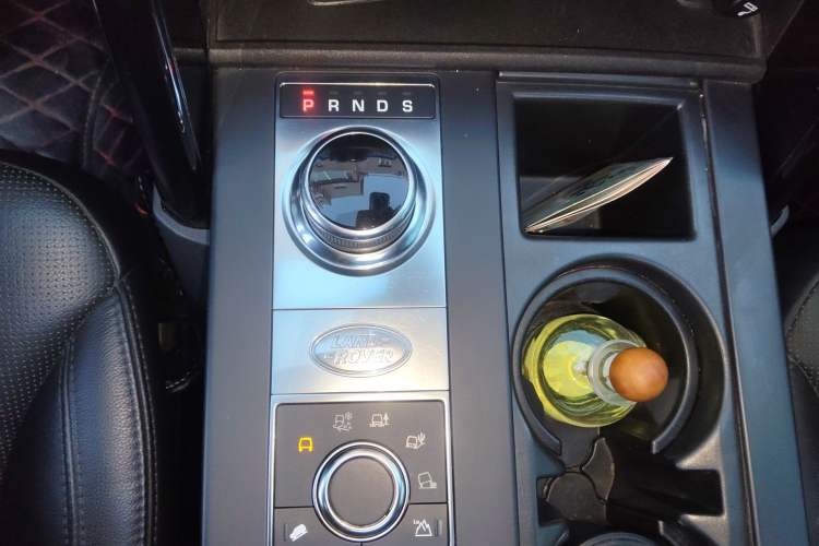 Used Land Rover Discovery 2017 3.0 SC V6 SE
