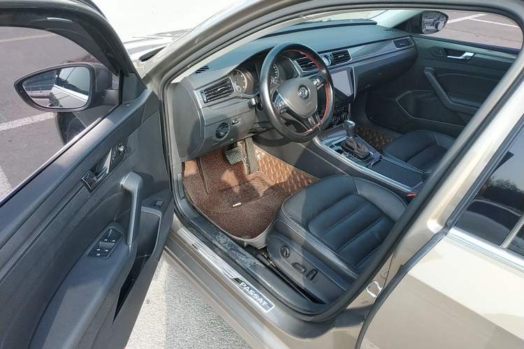 Used Volkswagen Passat 2016 330TSI DSG Luxury Edition