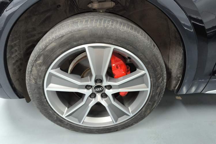 Used Audi Q5L 2022 45T Luxury Dynamic Model
