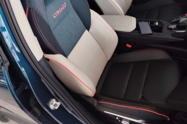 Used Lynk & Co 06 2021 1.5T Shero Pink Special Edition
