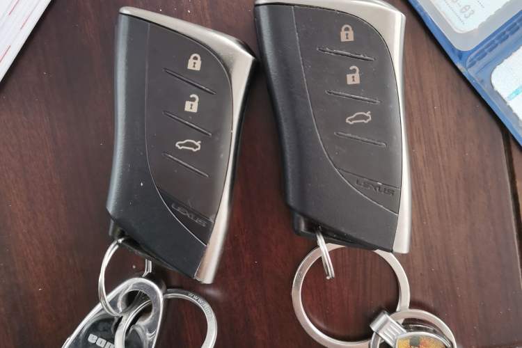 Used Lexus ES 2021 200 Excellence Edition
