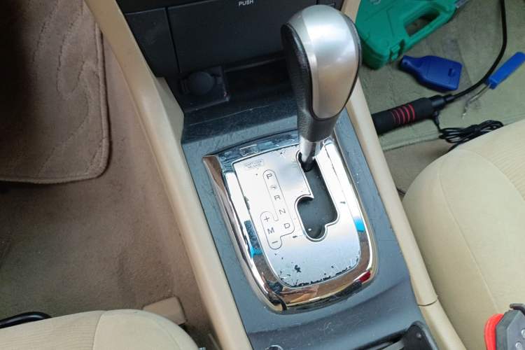 Used Chevrolet Epica 2012 1.8 Comfort Edition AT Gear Lever