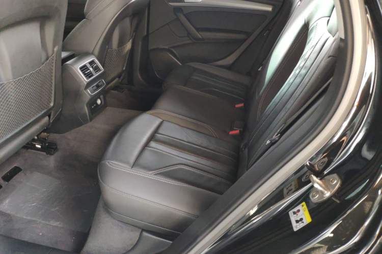 Used Audi Q5L 2021 40 TFSI Fashion Dynamic Model