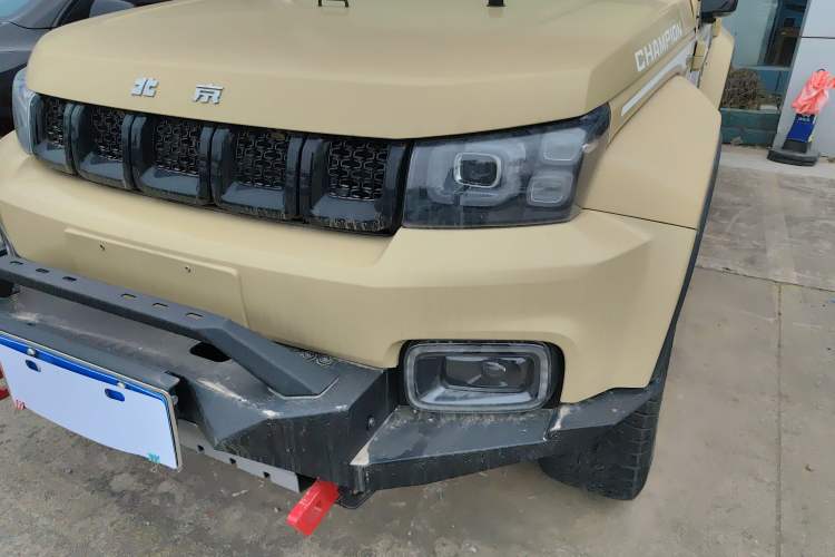 Used BAIC Off-Road BJ40 2019 2.3T Automatic Four-Wheel Drive Ring the Tower Champion Edition China VI Left Front Headlight