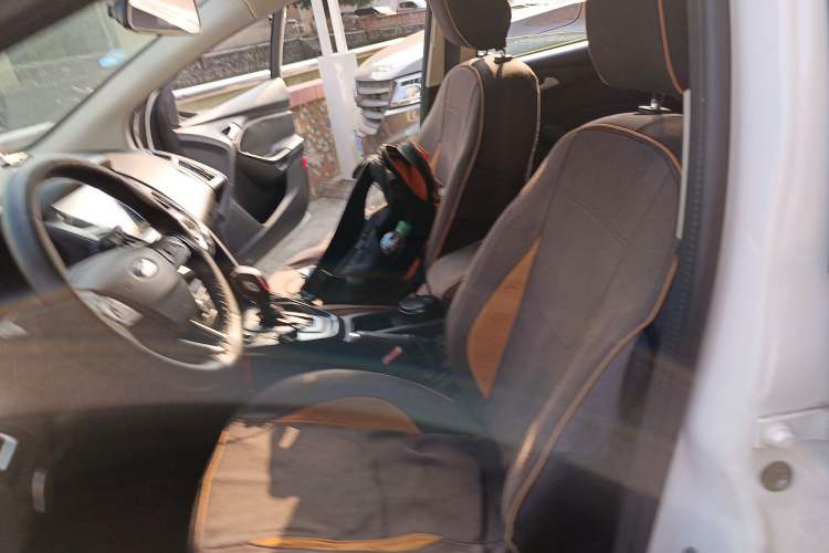 Used Ford Focus 2015 Sedan 1.6L Automatic Trend Model
