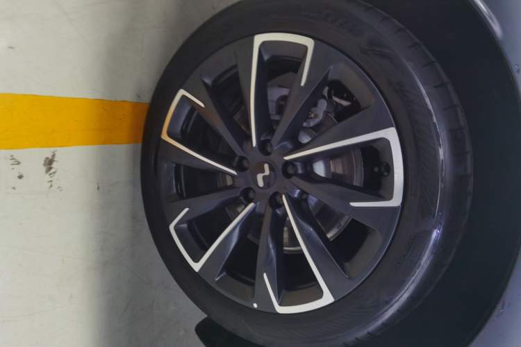 Used ONVO L60 2024 85 kWh Rear-Drive Version