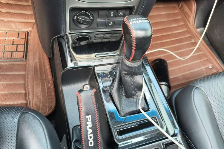 Used Toyota Prado 2018 3.5L Automatic TX-L with Rear-Mounted Spare Tire
