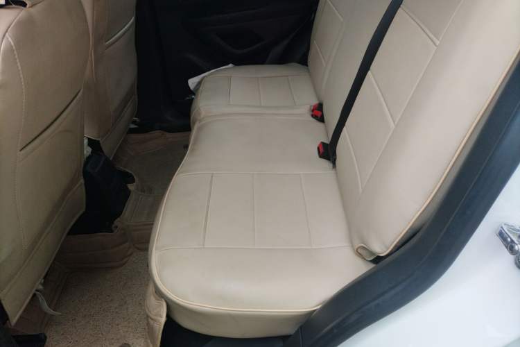 Used Buick Encore 2018 18T Automatic Two-Wheel Drive Urban Leading Model Left Rear Seat