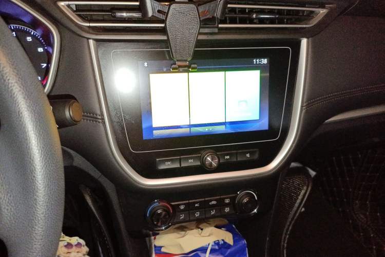 Used Roewe RX3 2020 1.6L Manual 4G Connect Ultra-Fresh Flagship Edition
