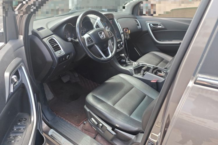 Used JMC Yusheng S350 2013 2.4T Automatic 4x4 Diesel Ultra-Luxury 5-Seater Driver Seat