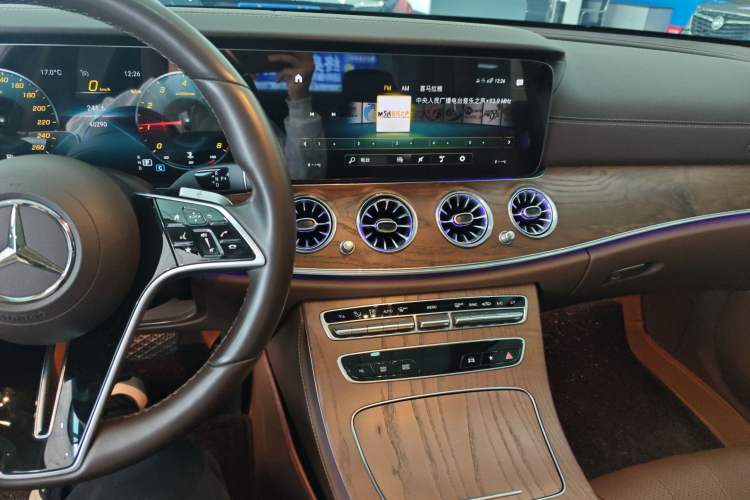 Used Mercedes-Benz E-Class 2023 Updated E 300 L Fashion Edition
