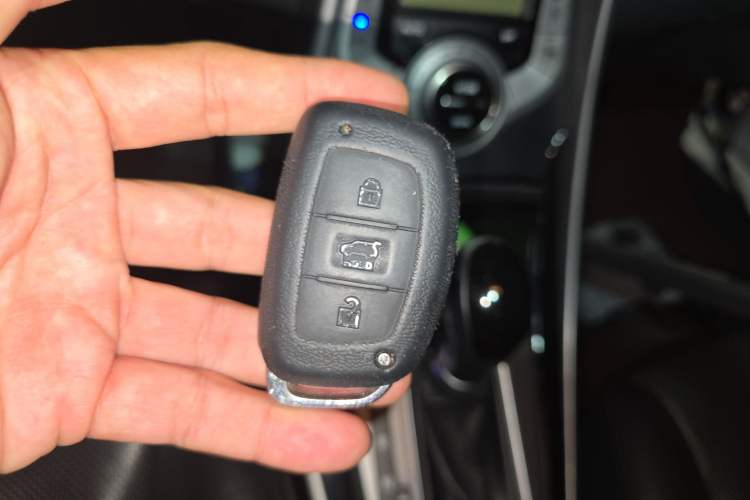 Used Hyundai Elantra (5th Generation / Langdong) 2015 1.6L Automatic Luxury Model
