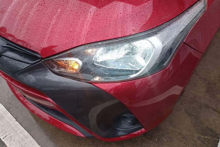 Used Toyota YARiS L Zhi Xuan 2016 Revised 1.5E CVT Charming Edition Left Front Headlight