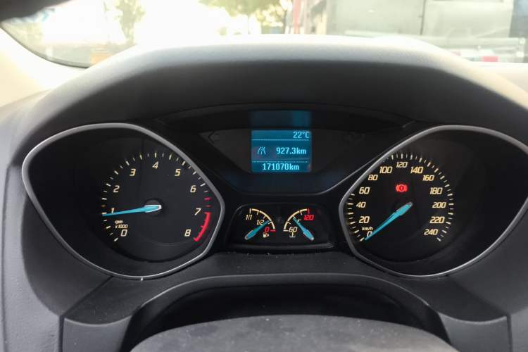 Used Ford Focus 2012 Sedan 1.6L Manual Comfort Model Odometer Close Up