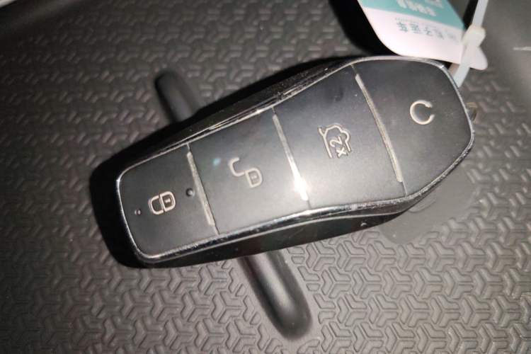 Used BYD Song Pro New Energy 2025 Second-Generation DM-i 75KM Leading Edition Interior 1