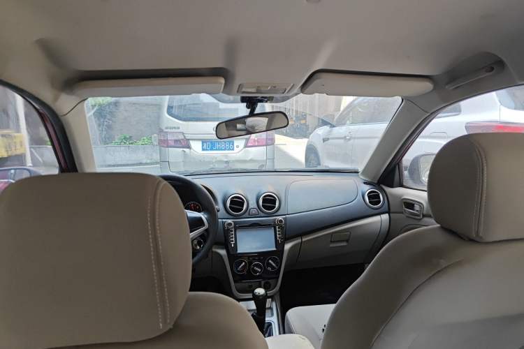 Used CHANGAN Alsvin V3 2015 1.4L Manual Meiruan Model China V Standard
