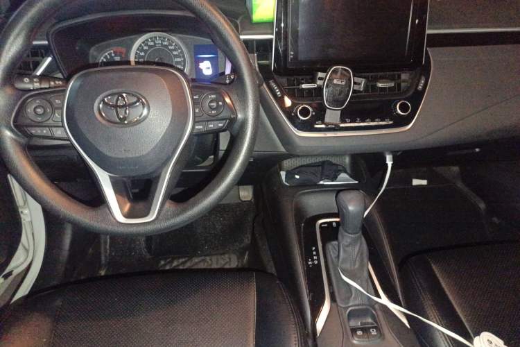 Used Toyota Levin 2021 185T CVT Luxury Edition Center Console