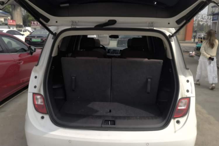 Used Buick GL6 2019 18T 6-Seater Connected Luxury Version China VI Standard Trunk