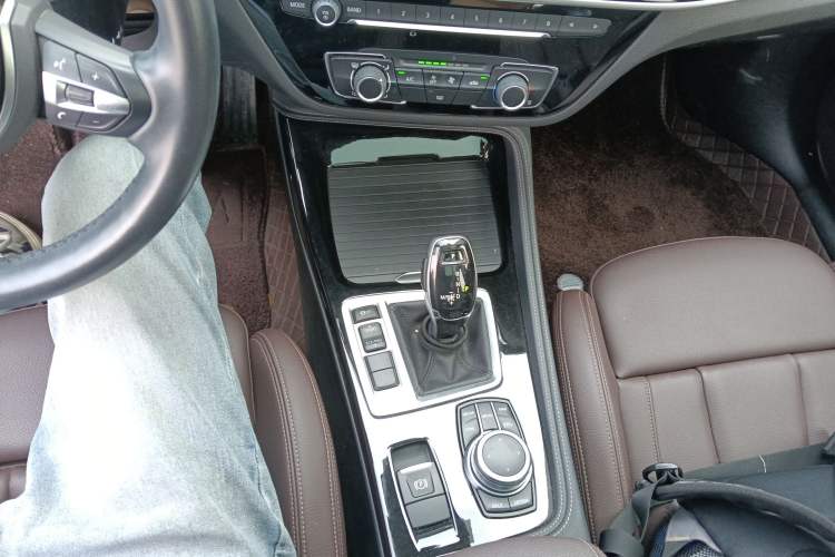 Used BMW 1 Series 2021 125i M Sport Night Edition Gear Lever