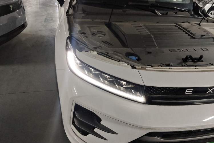 Used EXEED Zhuifeng C-DM 2022 1.5 TCI-DHT 105 km "Chengfeng Qi" Edition Right Front Headlight