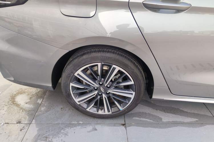 Used Chery Arrizo 8 2023 1.6T DCT Ya