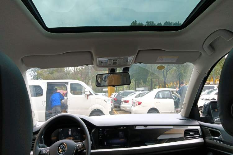 Used Volkswagen Lavida 2021 1.5L Automatic Comfort Edition
