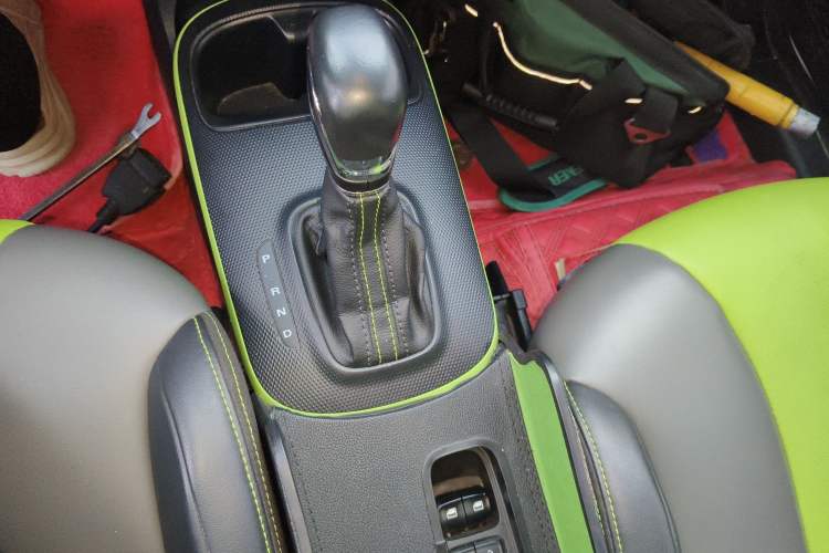 Used Roewe Clever 2021 302 km New Four-Seater Super-Efficient Version