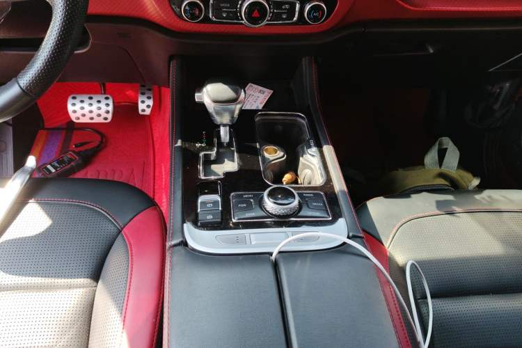 Used BAIC Off-Road BJ40 2019 2.3T Automatic Four-Wheel Drive Urban Hunter Edition Premium Model China VI Emission Standard