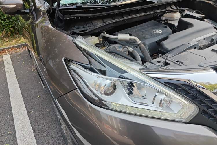 Used Nissan Murano 2017 2.5L XL Two-Wheel Drive Smart Edition Right Front Headlight