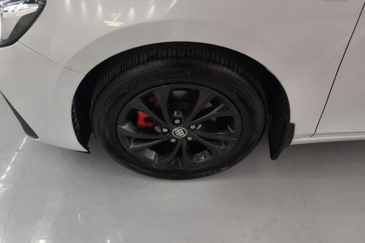 Used Buick Verano 2022 Pro GS Wind-Chasing Edition Left Front Wheel Hub