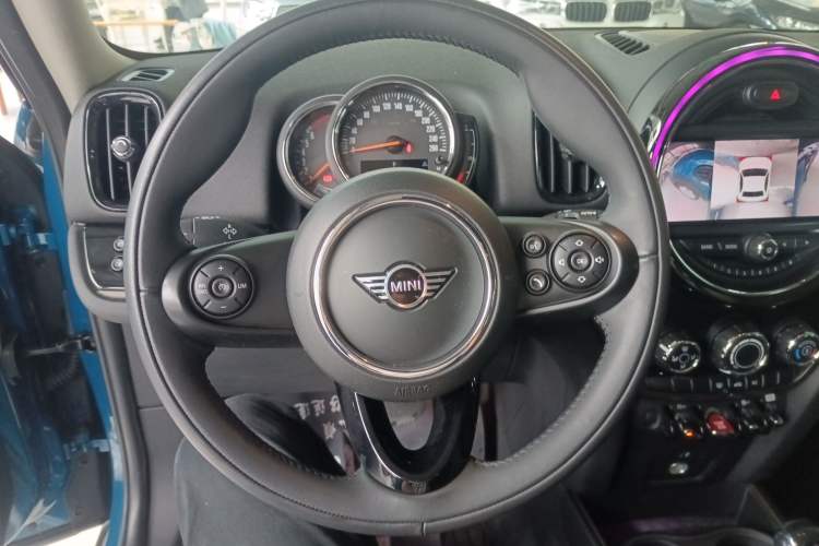 Used MINI Countryman 2019 1.5T COOPER ALL4 Classic Weekend Travel Edition Steering Wheel