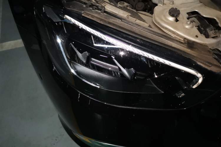 Used Mercedes-Benz E-Class New Energy 2022 Facelift E 350 e L Plug-in Hybrid Sedan Right Front Headlight