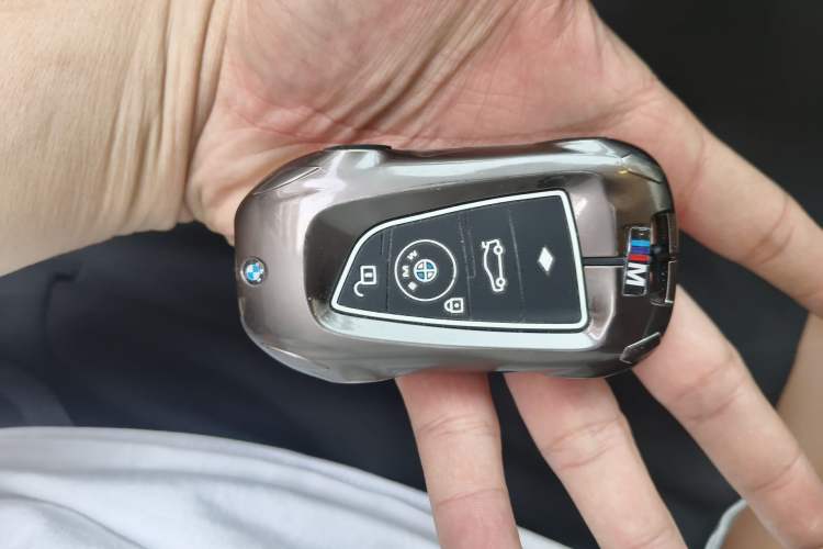 Used BMW 5 Series 2018 530Li Leading Edition Luxury Package Vehicle Key