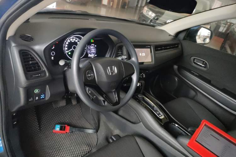 Used Honda Vezel 2015 1.5L CVT two-wheel drive Comfort trim