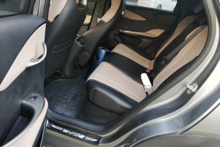 Used BYD Dolphin 2023 420 km Free Version
