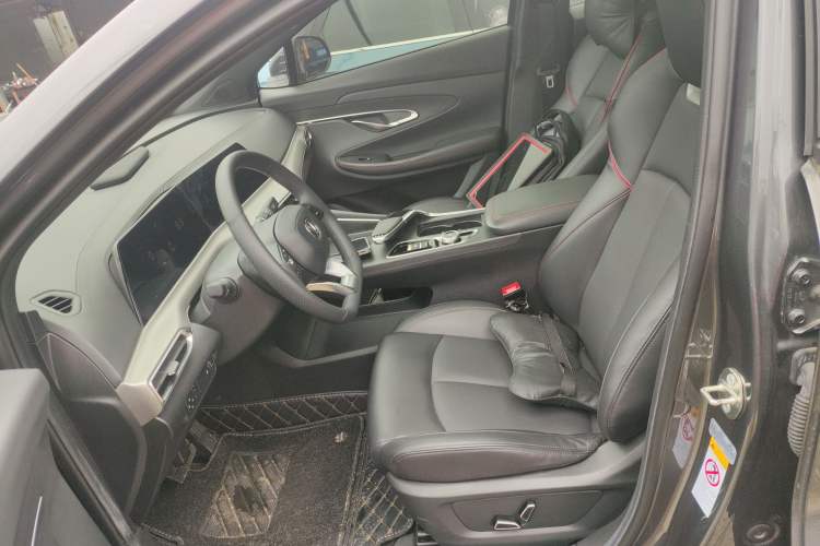 Used CHANGAN UNI-T 2022 1.5T Excellence Model
