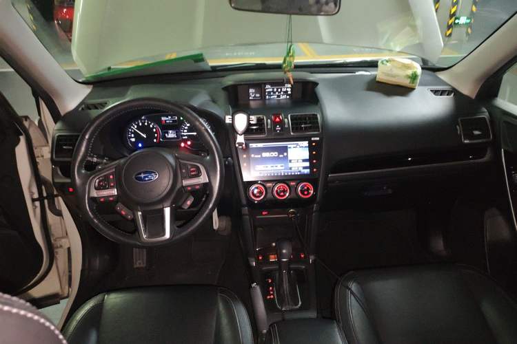 Used Subaru Forester 2016 2.5i Luxury Navigation Edition
