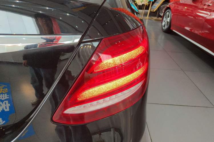 Used Mercedes-Benz E-Class 2018 E 200 L Sport Edition