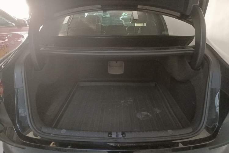 Used BYD Han 2024 EV Glory Edition 605KM Front-Wheel-Drive Premium Model