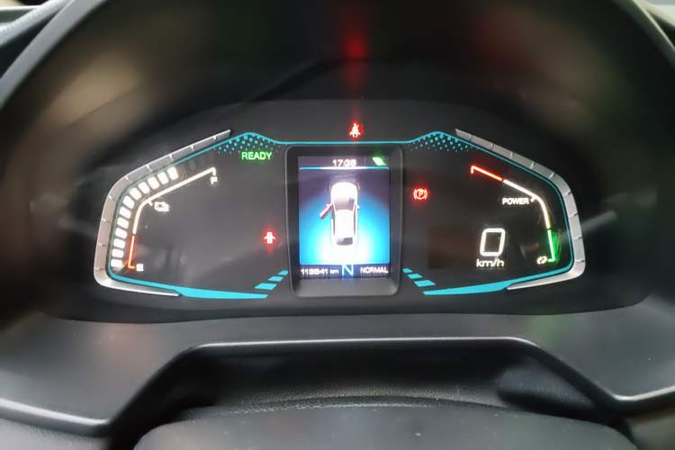 Used ORA iQ 2018 Smart Connectivity Model
