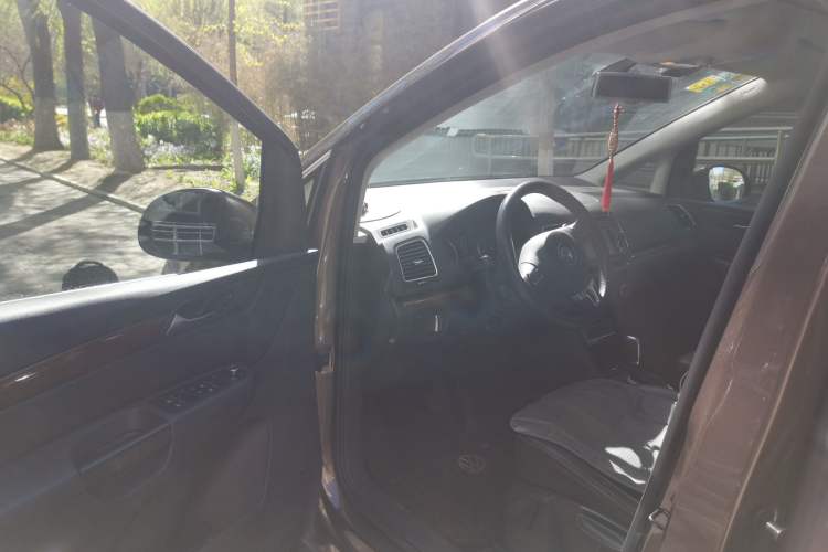 Used Volkswagen Sharan 2013 1.8TSI Comfort Model Euro IV
