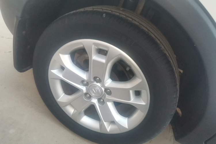 Used CHANGAN CS15 2016 1.5L Manual Luxury Edition Right Rear Wheel Hub