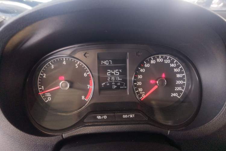 Used Volkswagen Polo 2016 1.4L Manual Fashion Model