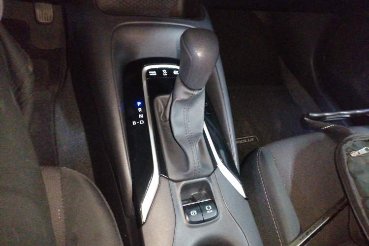 Used Toyota Corolla 2023 1.8L Smart Electric Hybrid Dual-Motor Pioneer Edition Gear Lever