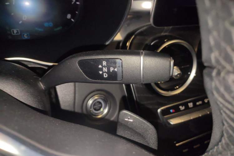 Used Mercedes-Benz C-Class 2019 C 260 L Sport Edition Gear Lever