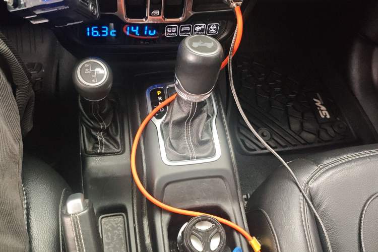 Used Jeep Wrangler 2019 2.0T Sahara 4-Door Version China V Standard